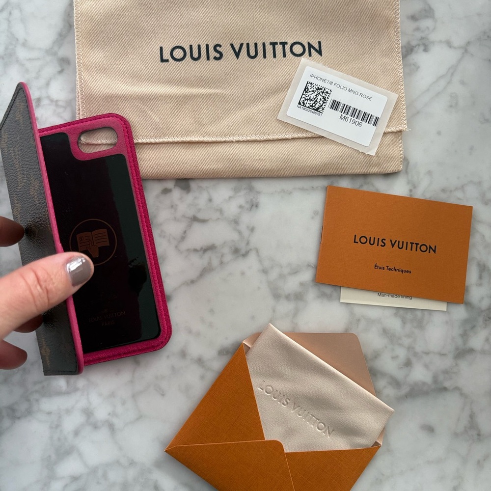 Louis Vuitton iPhone 7/8 Phone Case - Picture 2 of 3